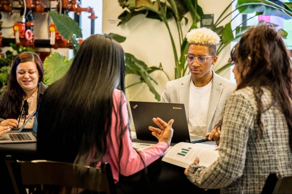 People-working-together-at-a-table